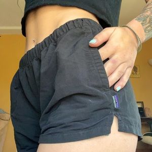 PATAGONIA Barely Baggie Women’s shorts (Small)